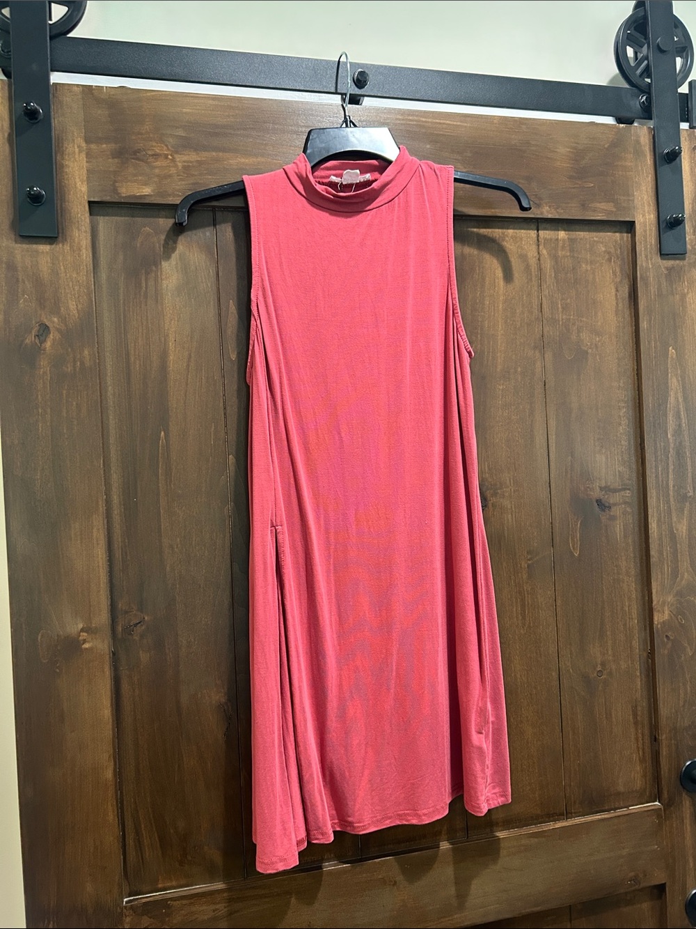 M81 Love Riche Sleeveless Mock Neck Tunic in Mauve Pink Size Small